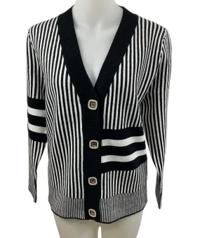 Cardigan en tricot boutonné à rayures