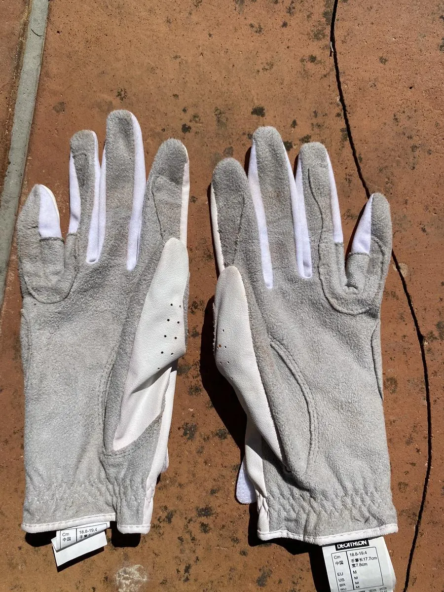 Gants blancs