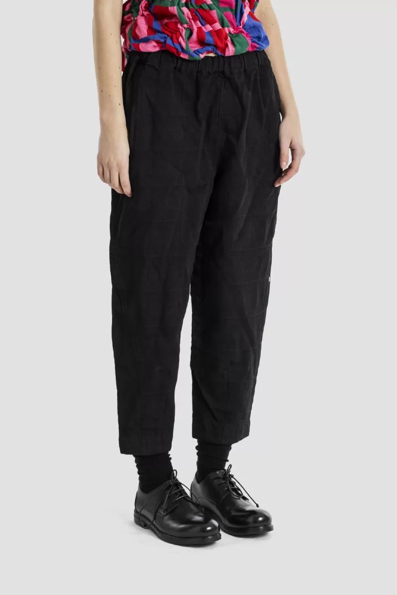 Pantalon noir élastique à la taille