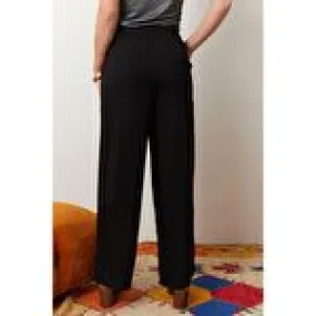Pantalons et jeans Femme Noir Les petites bombes : Pantalons et Jeans . Besson Chaussures