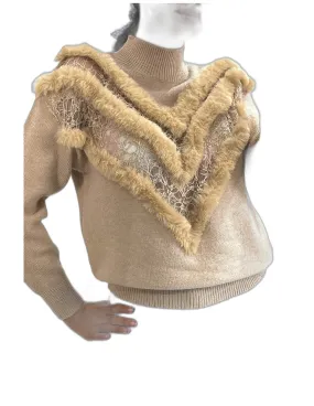 Pull camel à motif V en dentelle et fausse fourrure