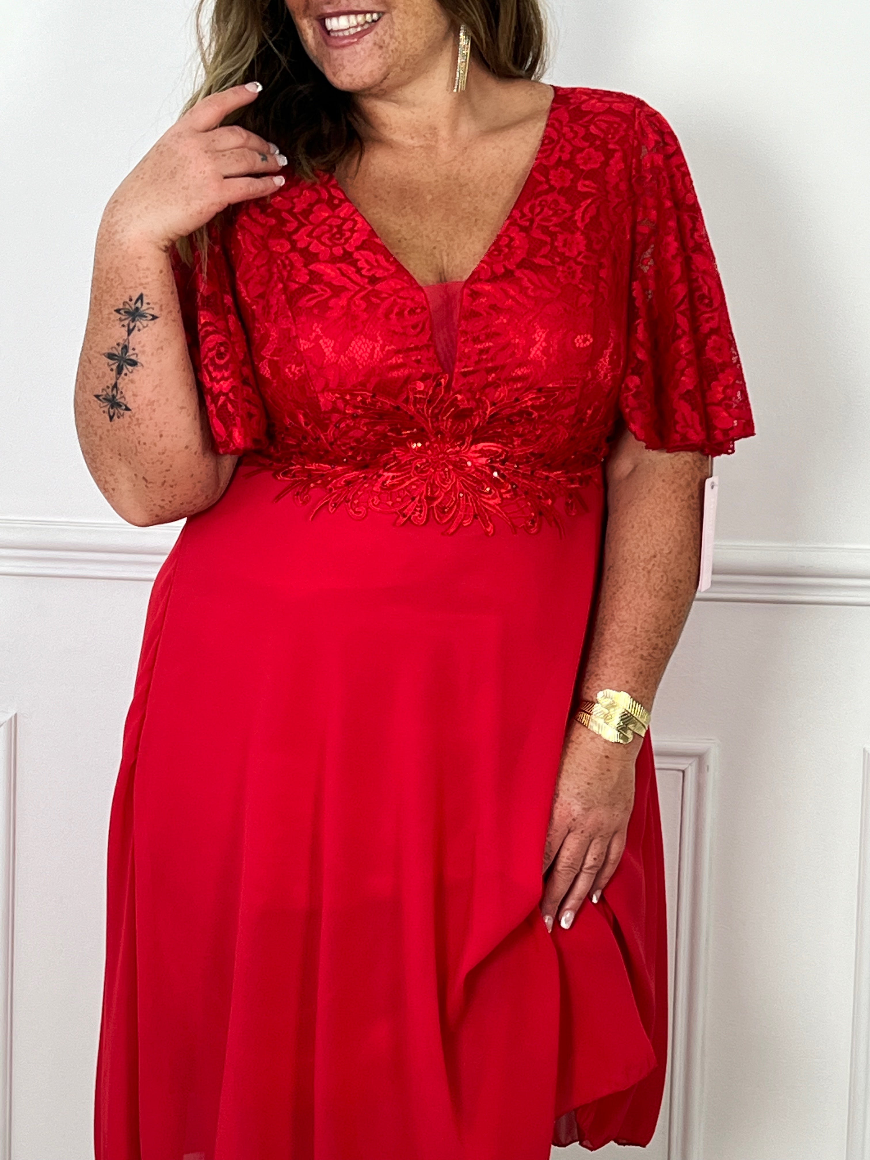 Robe courte de cérémonie rouge : Stely