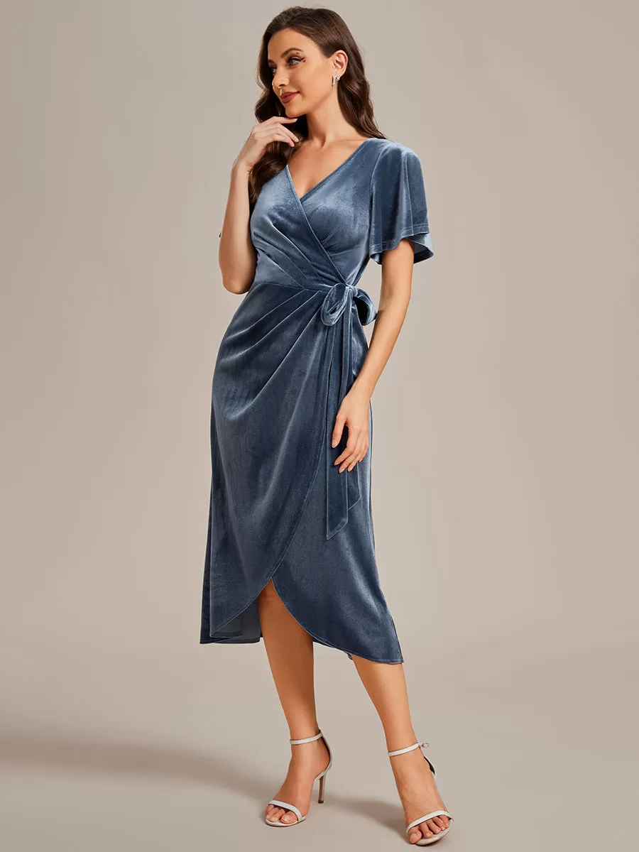 Robe d'invité de mariage mi-longue en velours type une pièce manches courtes col en V