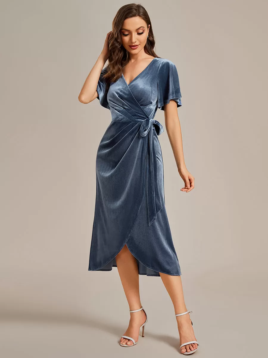 Robe d'invité de mariage mi-longue en velours type une pièce manches courtes col en V