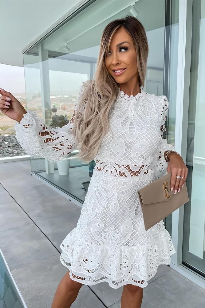 Robe Guipure Courte